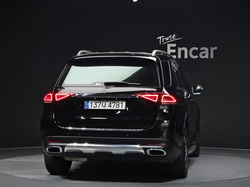Mercedes-Benz GLE GLE300d 4MATIC| 245к.с.| ВКЛ.ТЕХНОТЕСТ, снимка 4 - Автомобили и джипове - 55264571
