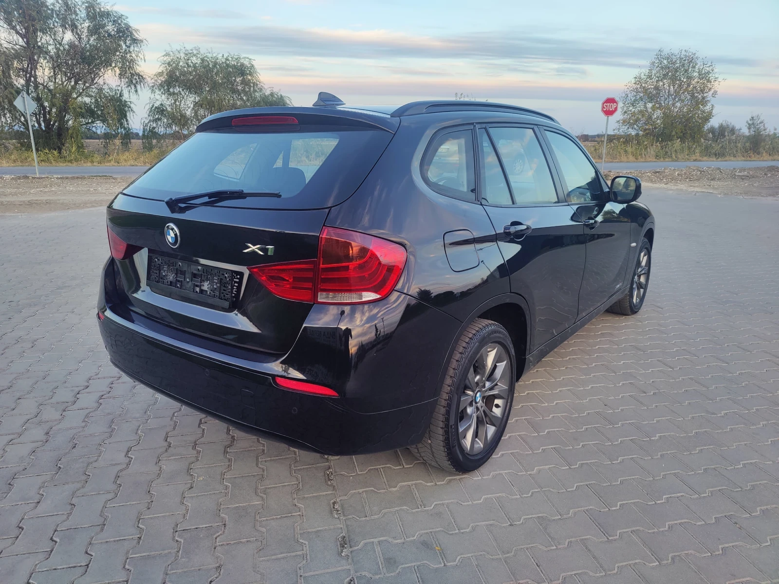 BMW X1 2.0d/XDrive/NAVI/FULL/FACE - изображение 4