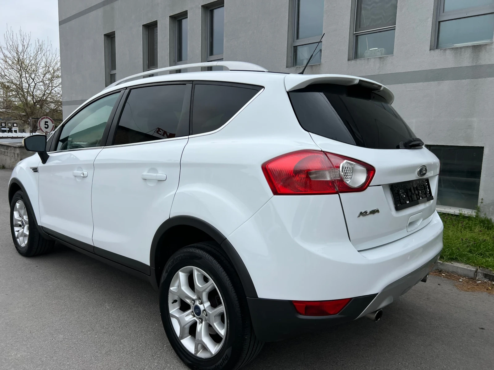 Ford Kuga 2.0 TDCI - изображение 7