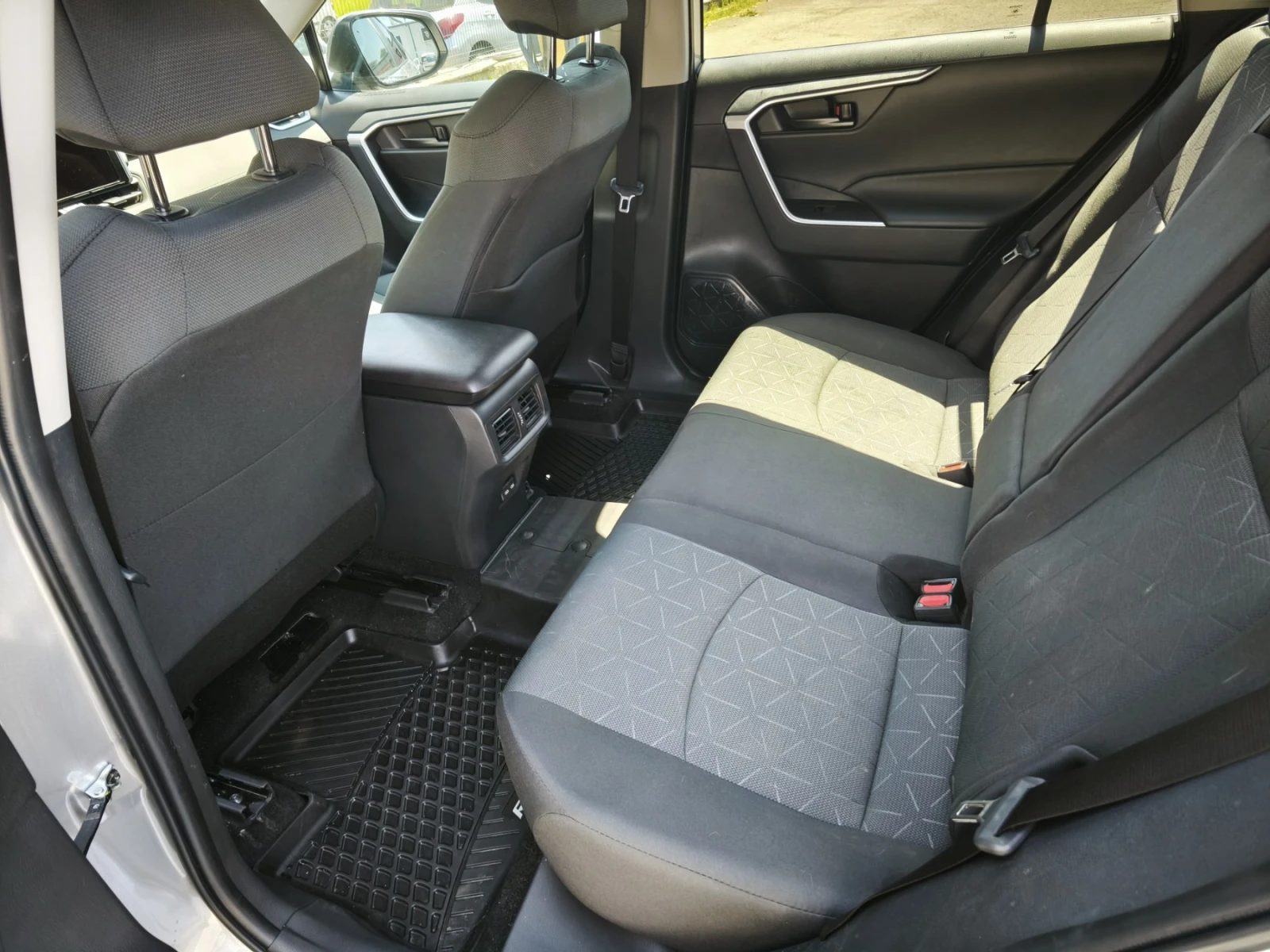 Toyota Rav4  - изображение 3