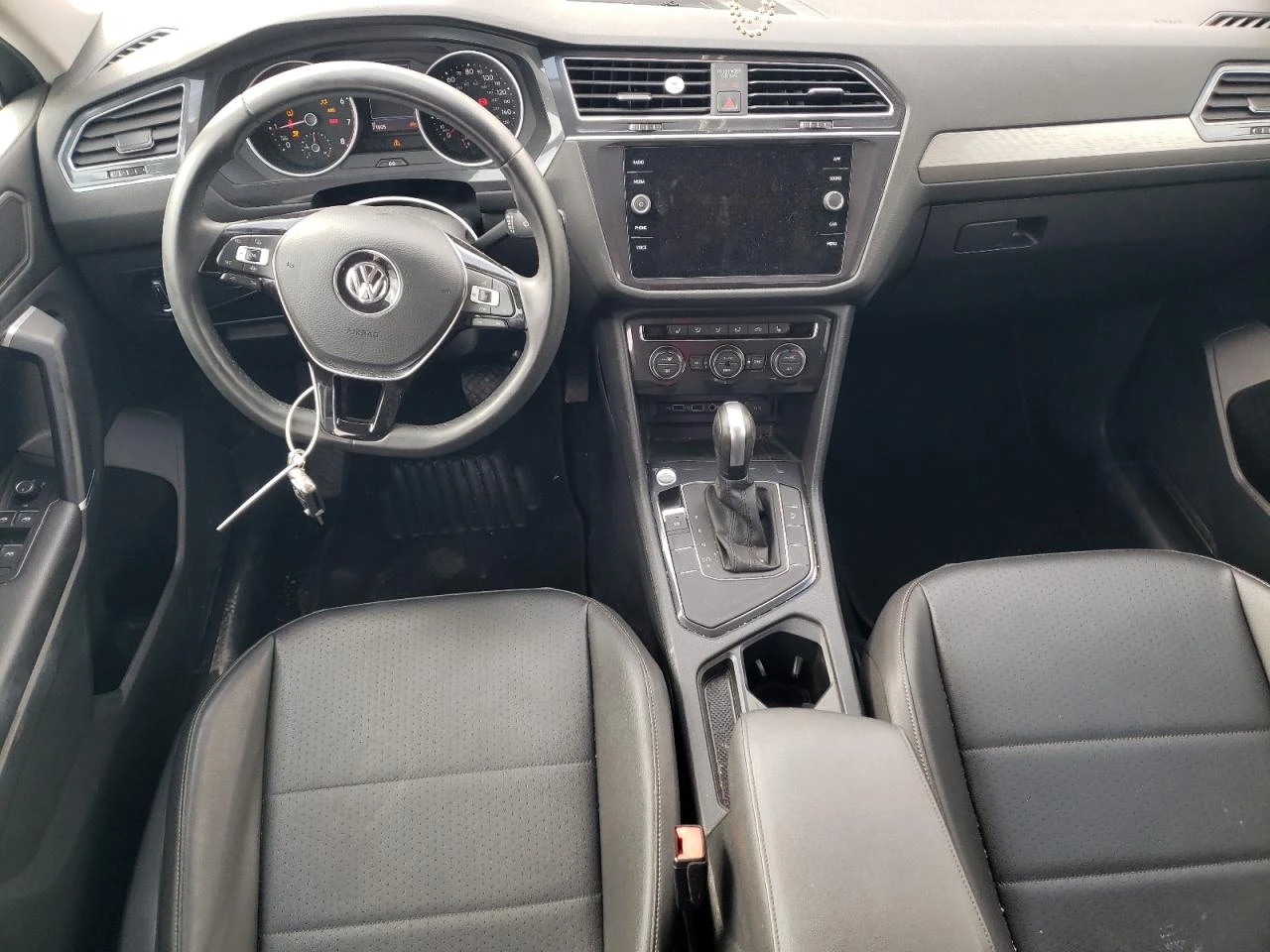 VW Tiguan ПЕРФЕКТЕН* РЕАЛНИ КМ - изображение 8