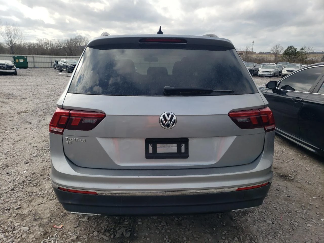 VW Tiguan ПЕРФЕКТЕН* РЕАЛНИ КМ - изображение 5