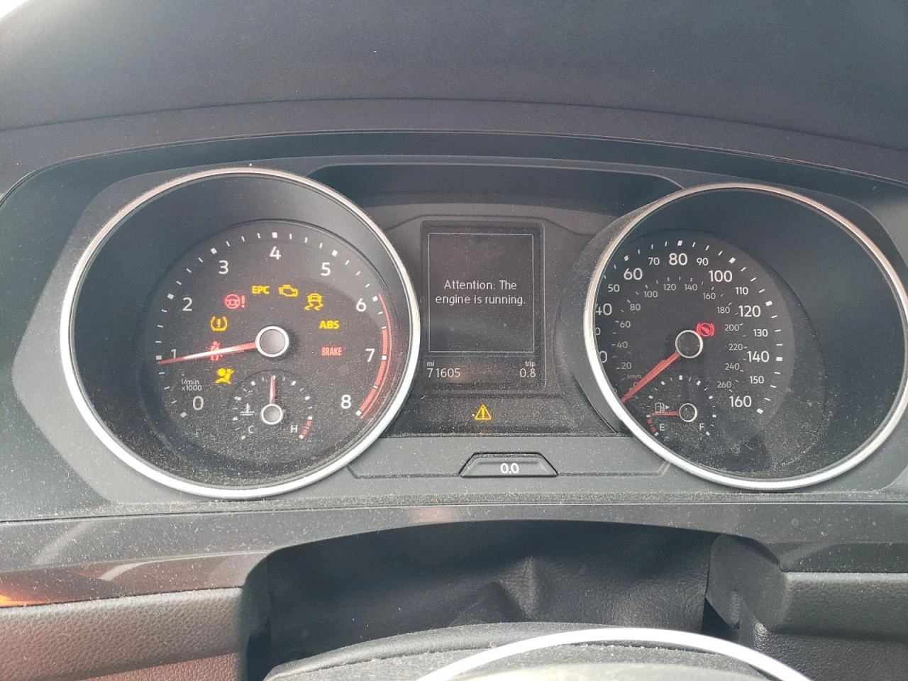 VW Tiguan ПЕРФЕКТЕН* РЕАЛНИ КМ - изображение 10