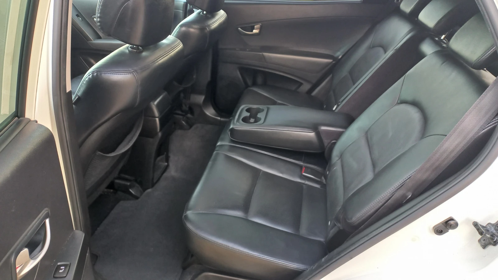 SsangYong Korando 2.0 XDI 4x4 Aut - изображение 8