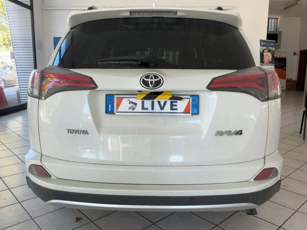 Toyota Rav4 2, 0 D4D facelift | Mobile.bg � ����������� 4