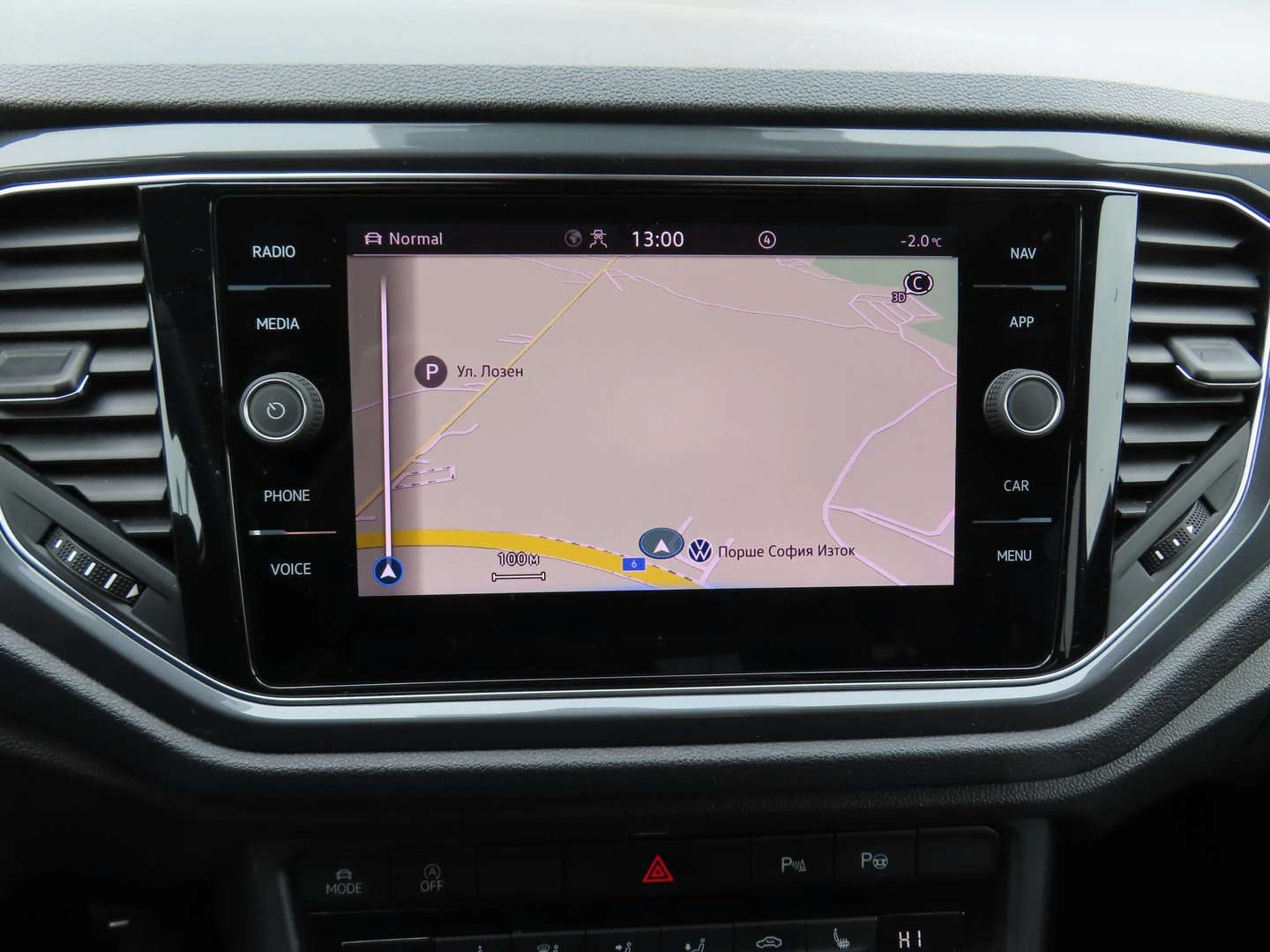 VW T-Roc VW T- Roc Sport 1.5 TSI OPF DSG - изображение 8