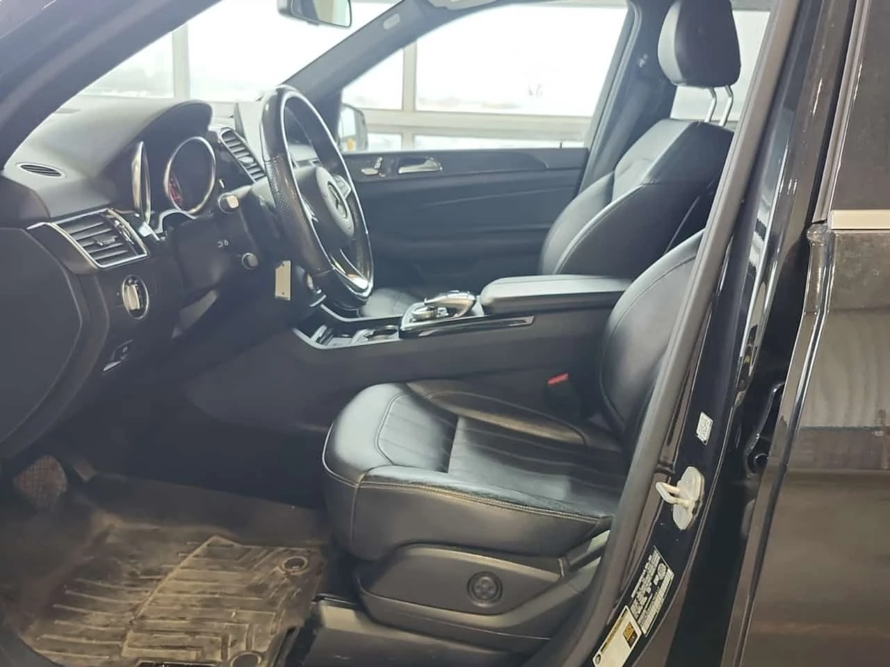 Mercedes-Benz GLE * 350D * CARFAX * БЕЗ ПЪРВОНАЧАЛНА ВНОСКА, снимка 8 - Автомобили и джипове - 54034273