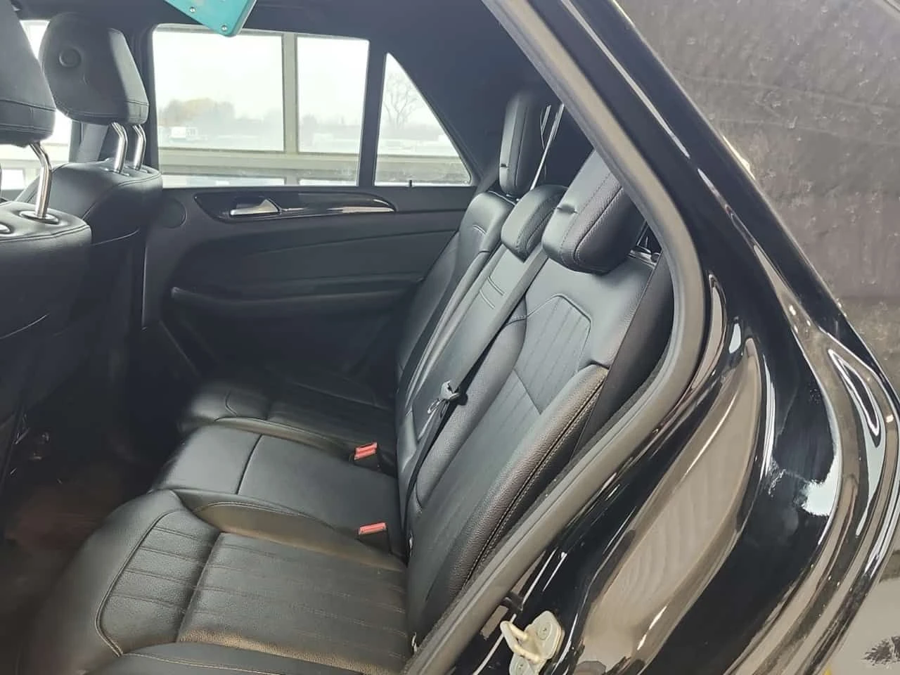 Mercedes-Benz GLE * 350D * CARFAX * БЕЗ ПЪРВОНАЧАЛНА ВНОСКА, снимка 13 - Автомобили и джипове - 54034273