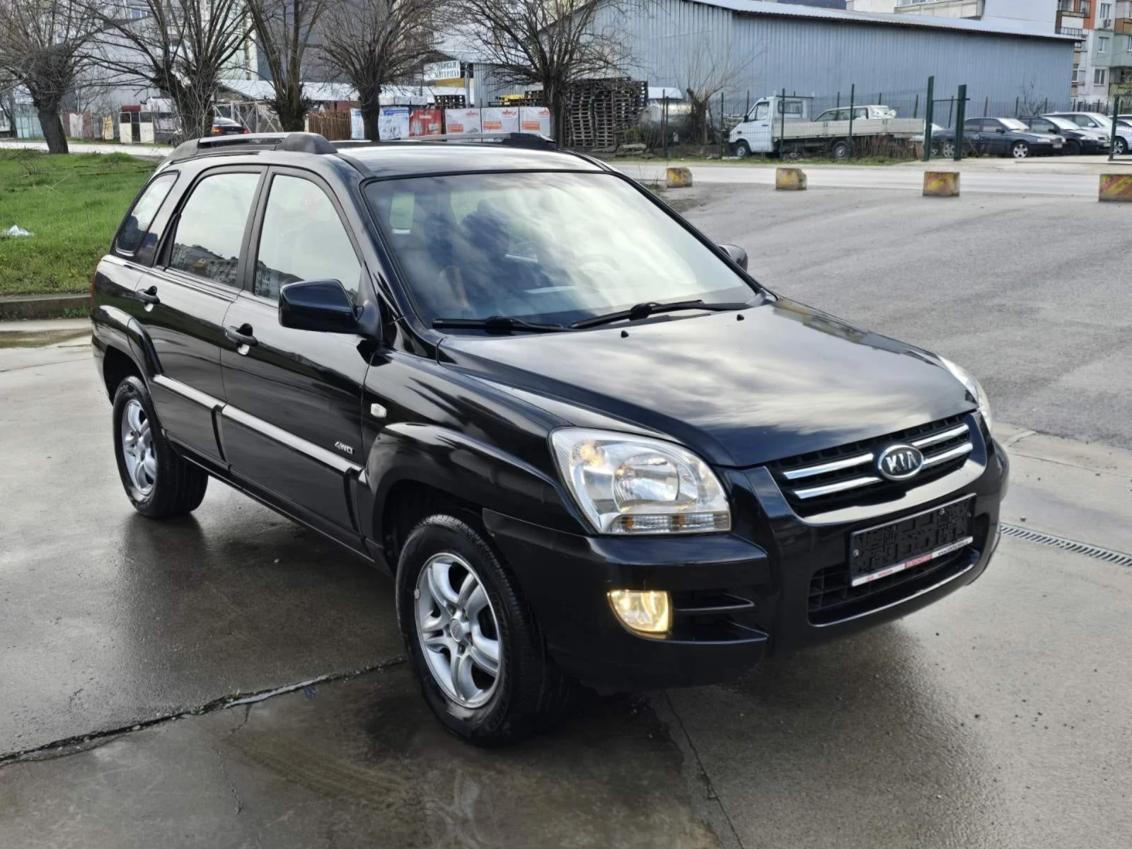 Kia Sportage 2.0CRDI КОЖА, снимка 2 - Автомобили и джипове - 54095175