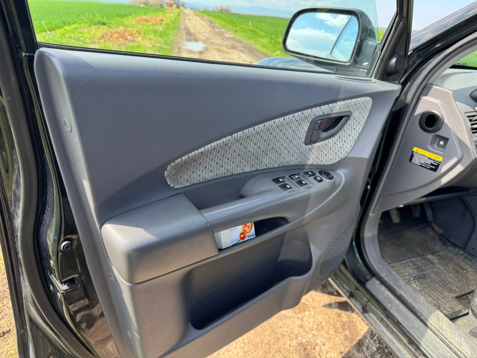 Hyundai Tucson Дизел 2.0 116 конски сили , снимка 8 - Автомобили и джипове - 54097965