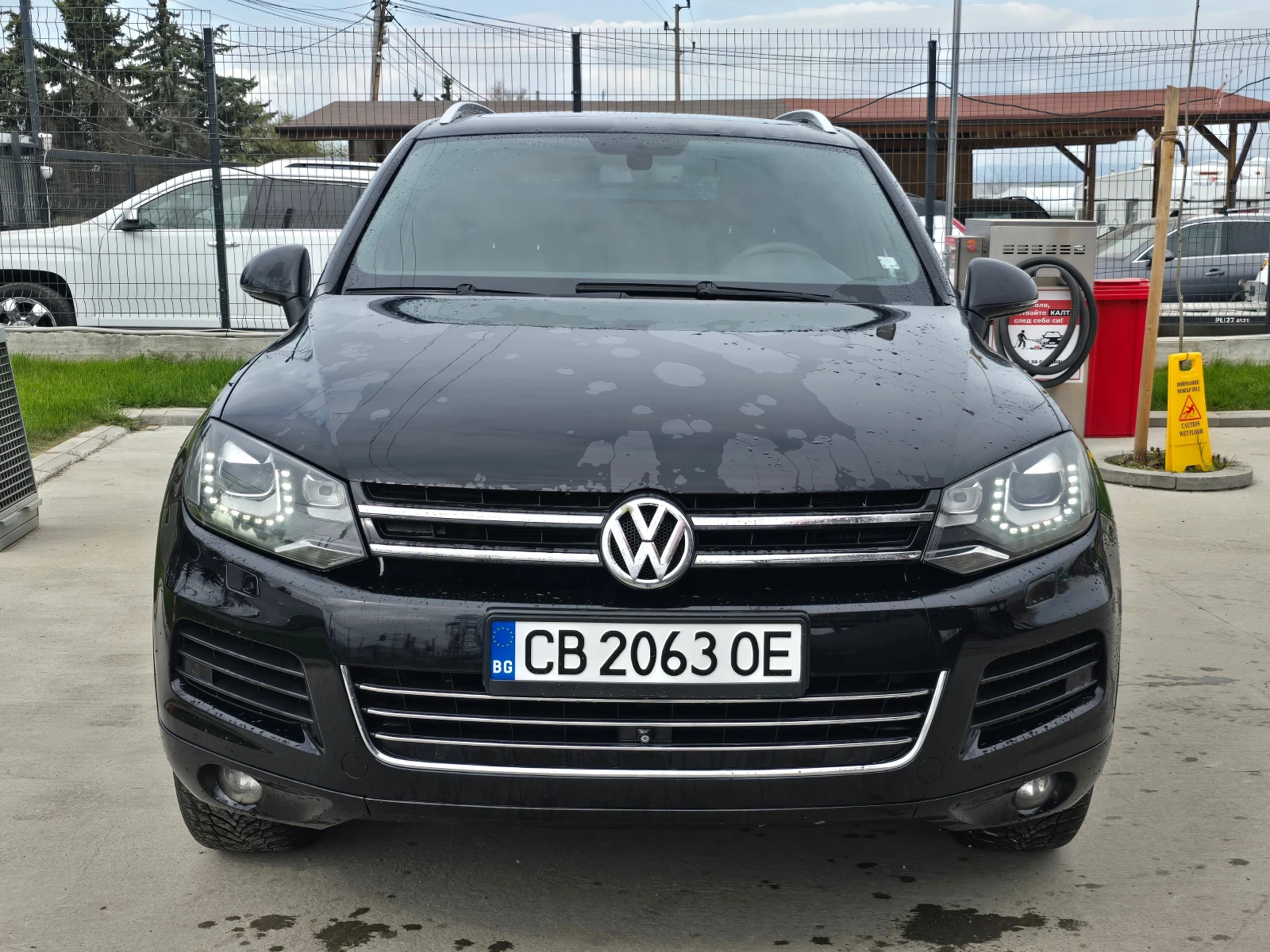 VW Touareg 3.0TDi-v6/4x-motion/Авт./Лизинг, снимка 2 - Автомобили и джипове - 54222974