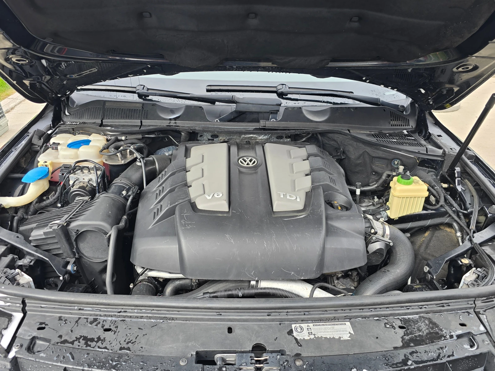 VW Touareg 3.0TDi-v6/4x-motion/Авт./Лизинг, снимка 17 - Автомобили и джипове - 54222974