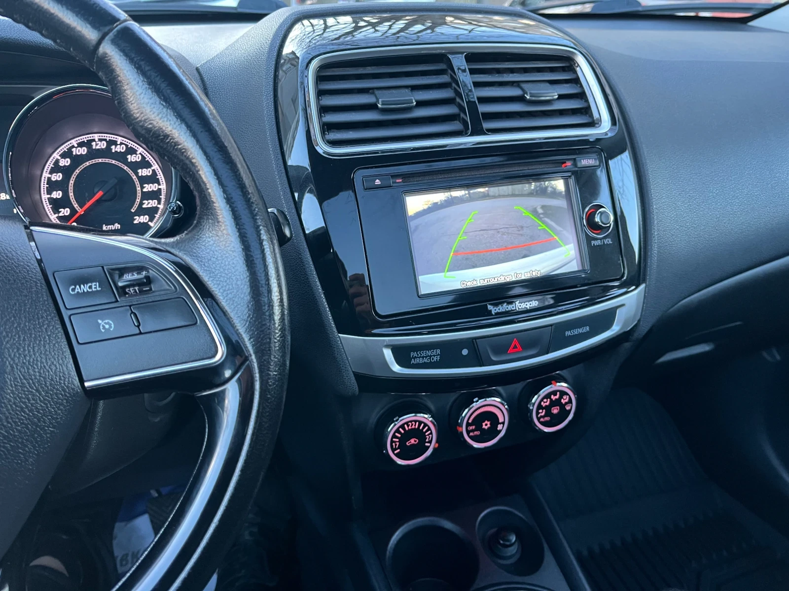 Mitsubishi ASX 1.6 facelift panorama , снимка 15 - Автомобили и джипове - 54306517