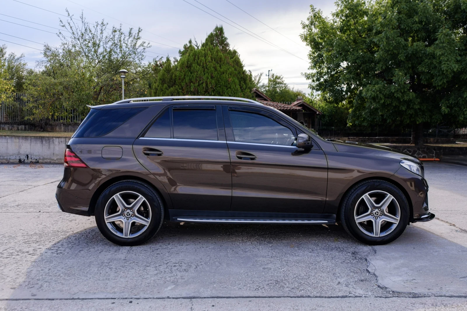 Mercedes-Benz GLE 250 AMG/ 4MATIC, снимка 2 - Автомобили и джипове - 54542507