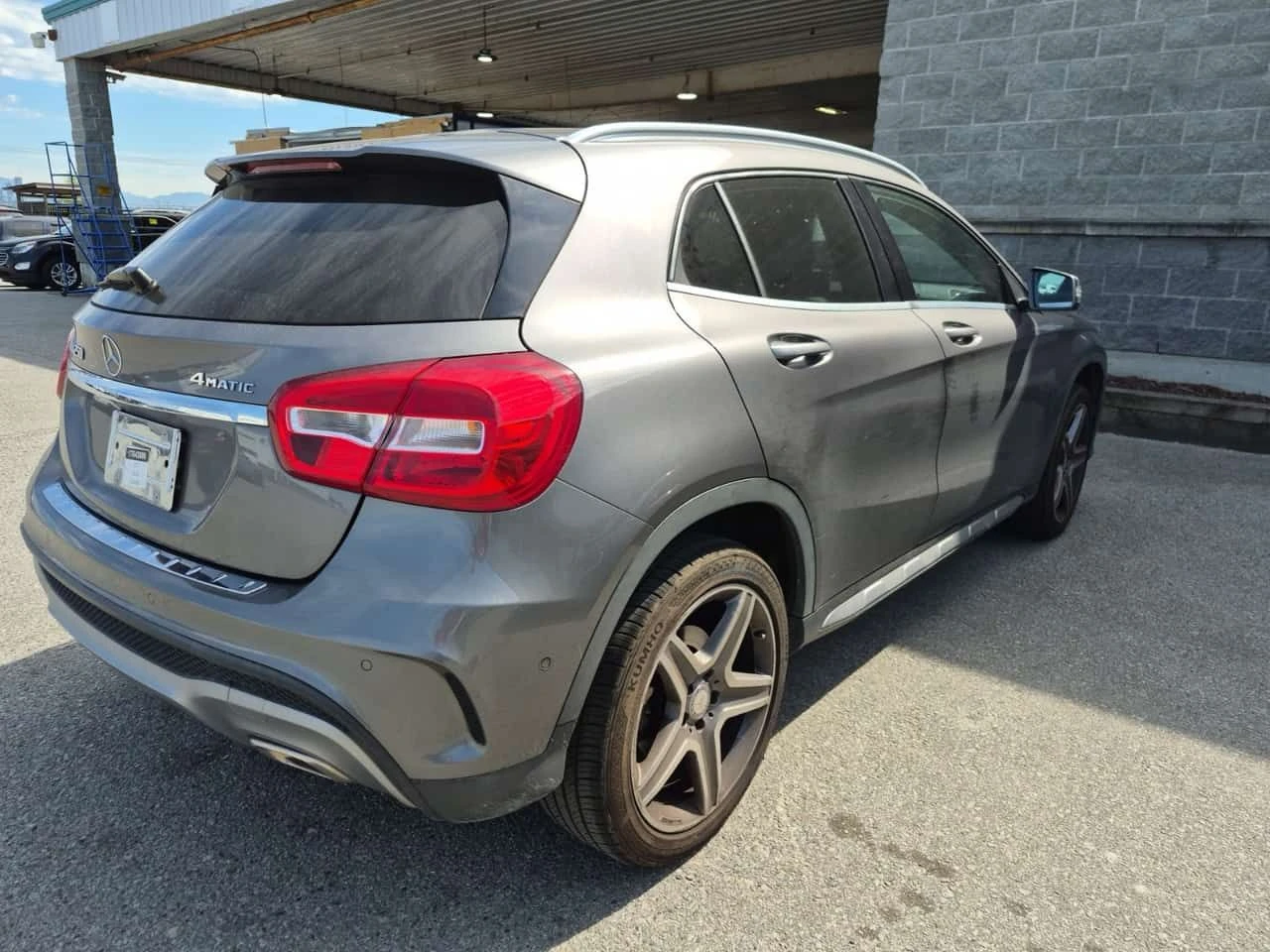 Mercedes-Benz GLA 250 PANO| ПАМЕТ| ПОДГРЕВИ| 2 КЛЮЧА| , снимка 3 - Автомобили и джипове - 55035671
