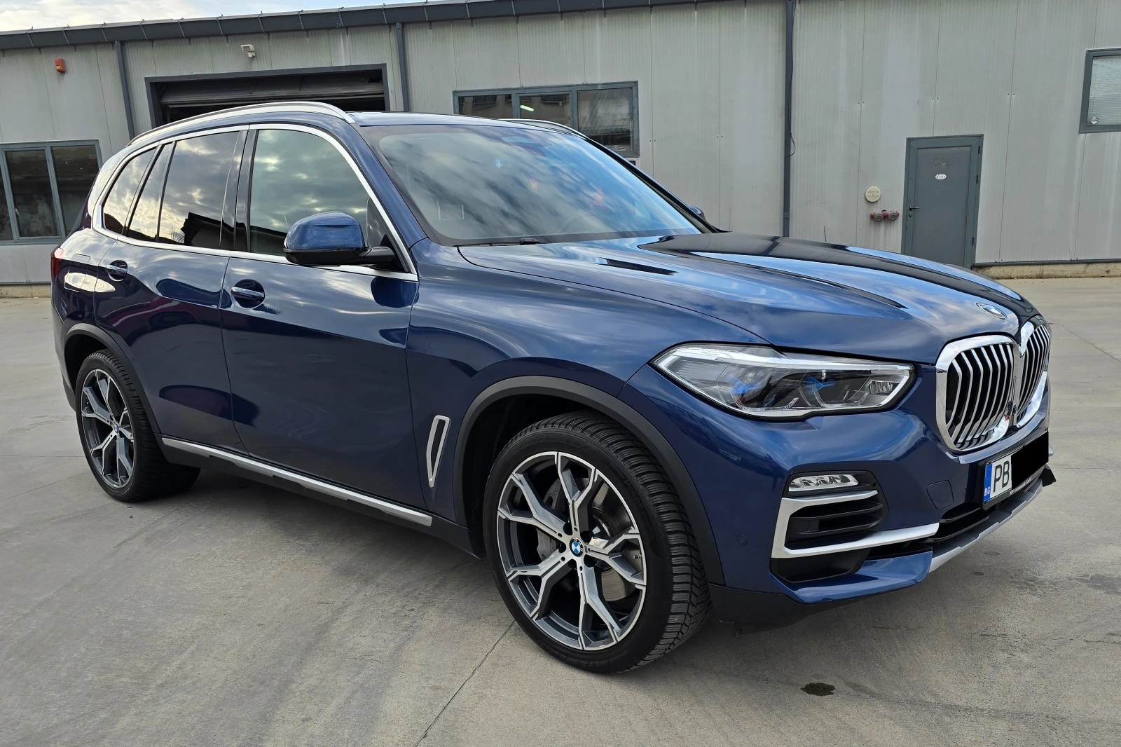BMW X5 45e, снимка 3 - Автомобили и джипове - 55524393