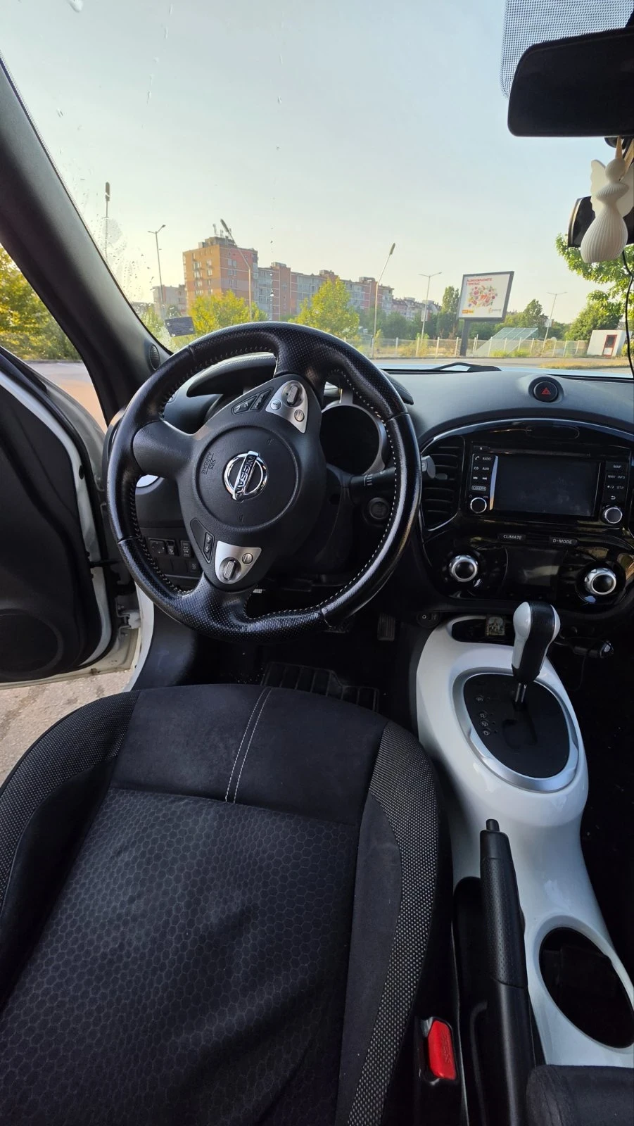 Nissan Juke, снимка 7 - Автомобили и джипове - 55600472