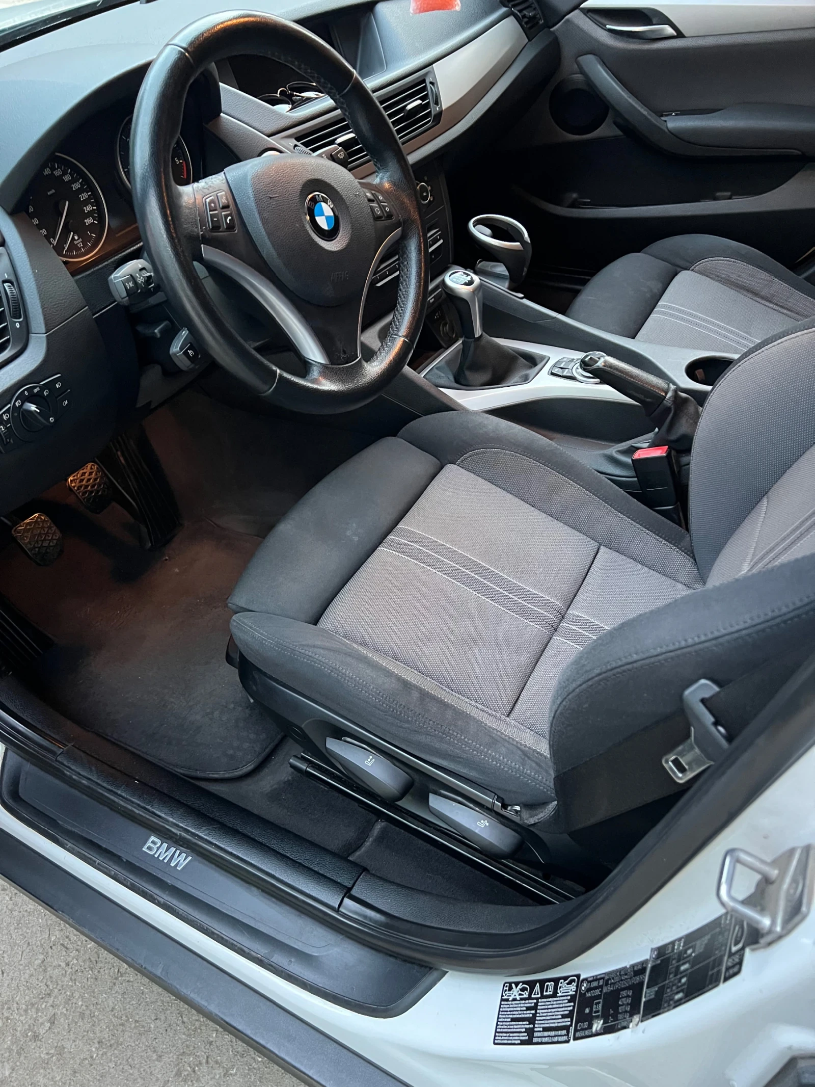 BMW X1 2.0d xdrive, снимка 5 - Автомобили и джипове - 56226697