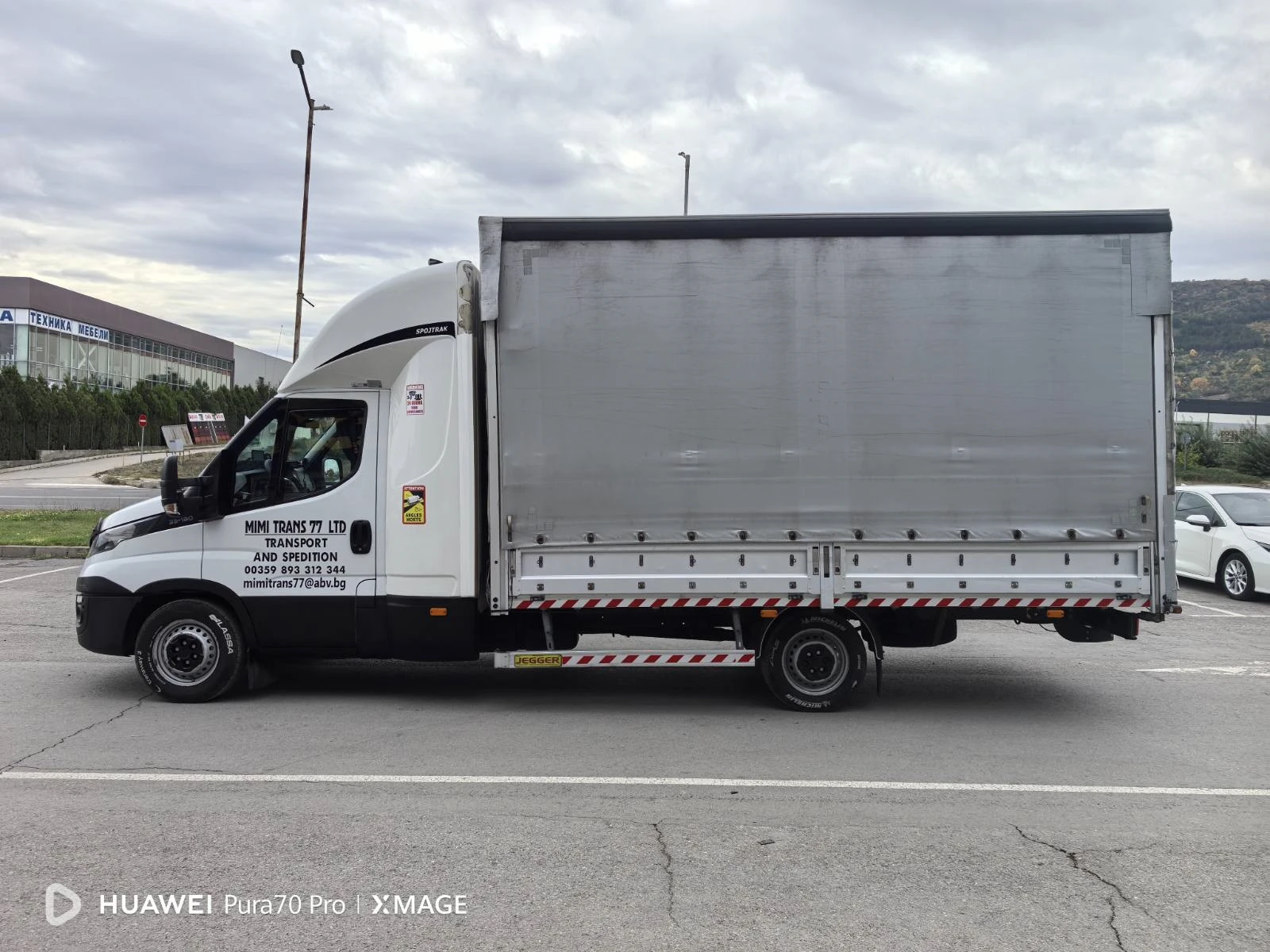 Iveco Daily, снимка 5 - Бусове и автобуси - 54392211