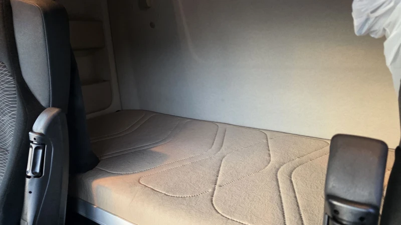 Mercedes-Benz Actros 18 46 EURO 6, снимка 12 - Камиони - 52830339