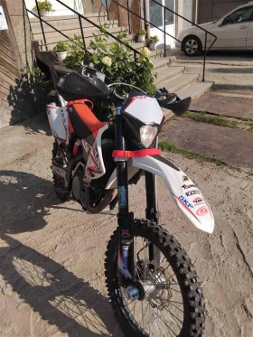  Beta Rr