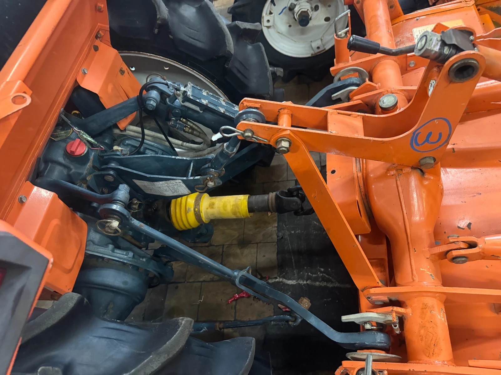 Трактор Kubota LZ1-18 - изображение 8