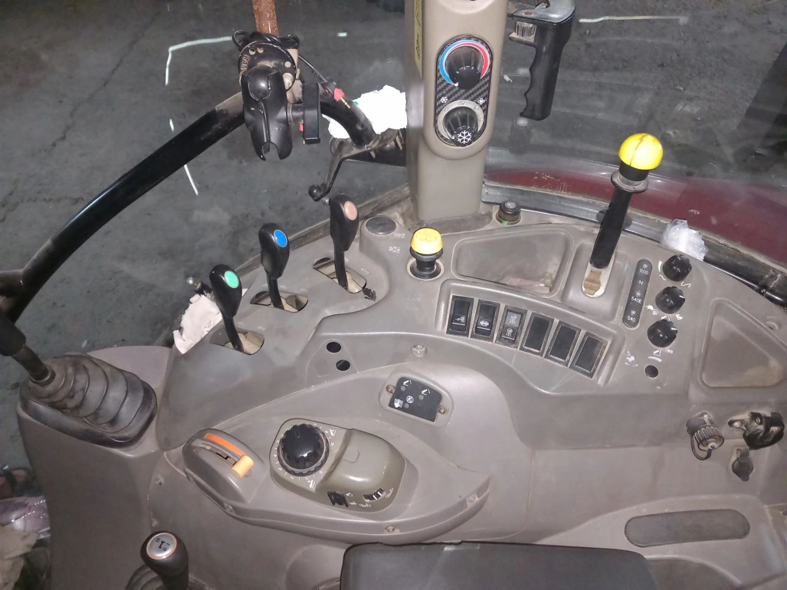 Трактор CASE IH FARMALL 115U - изображение 7