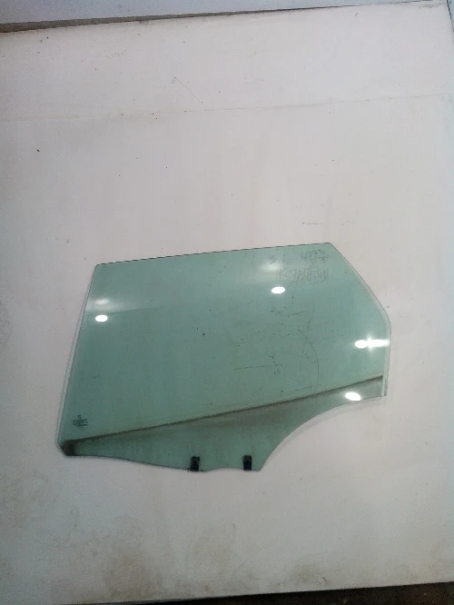 стъкло задно ляво за Пежо 407