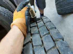 Гуми Всесезонни 240/90R17.5, снимка 3