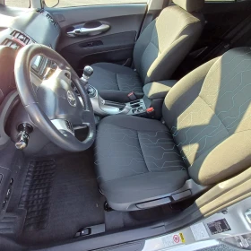 Toyota Auris, снимка 8