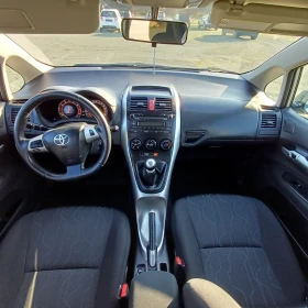 Toyota Auris, снимка 9