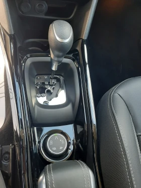 Peugeot 2008 1.2 PureTech Allure | 2019 . | 61500 |  | Mobile.bg    16