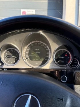 Mercedes-Benz E 220, снимка 11