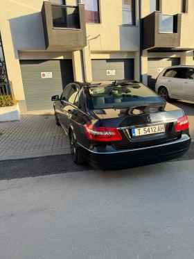 Mercedes-Benz E 220, снимка 4