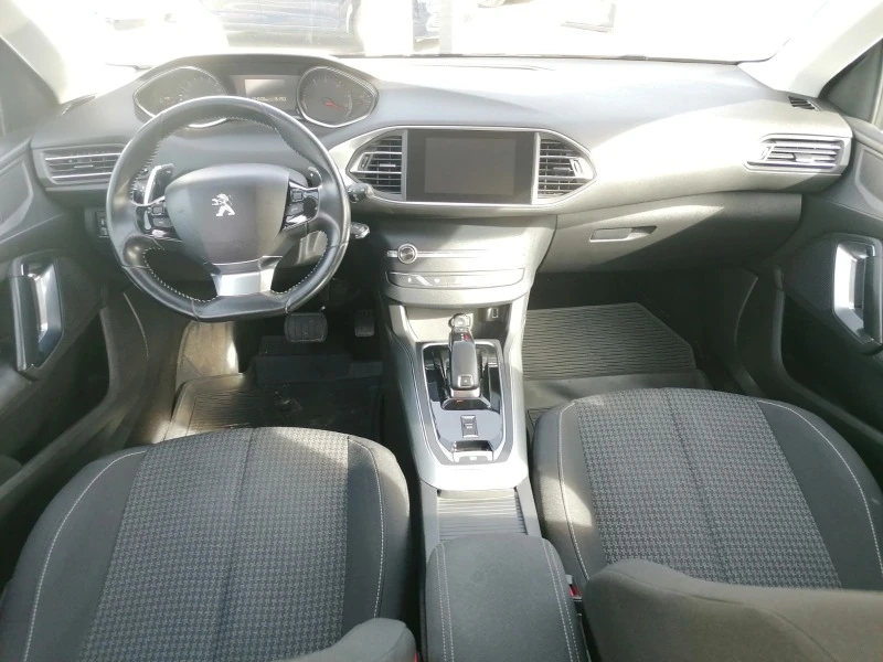 Peugeot 308 1.5bluHDi 130k.c. , снимка 11 - Автомобили и джипове - 43845825