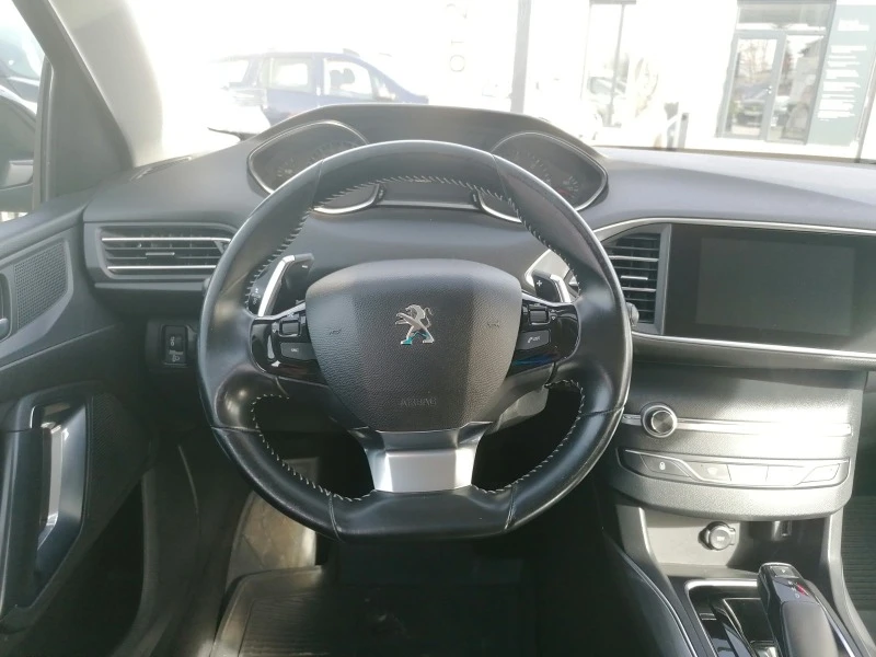 Peugeot 308 1.5bluHDi 130k.c. , снимка 13 - Автомобили и джипове - 43845825