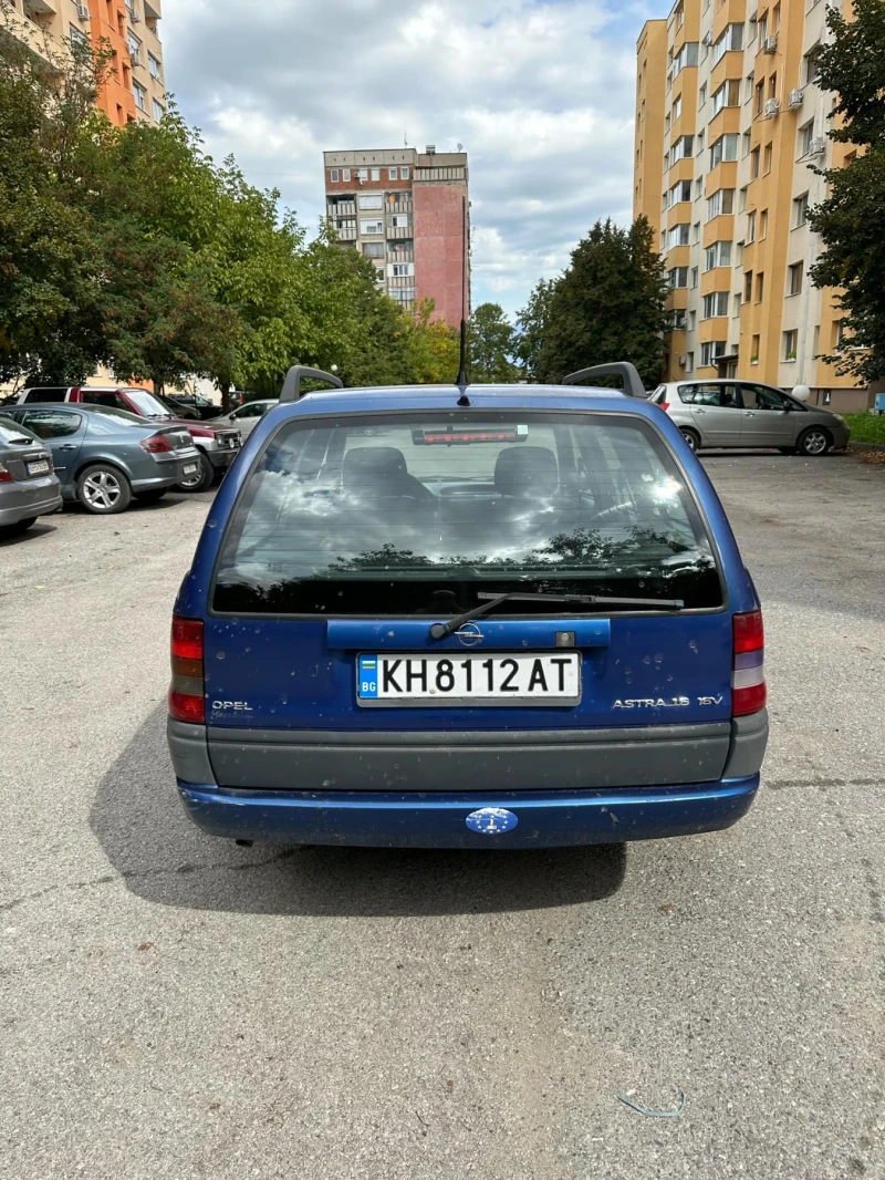 Opel Astra 1.6 i, снимка 5 - Автомобили и джипове - 47387570