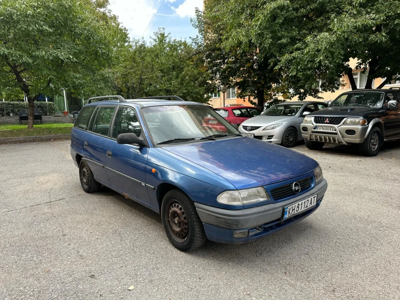 Opel Astra 1.6 i, снимка 3 - Автомобили и джипове - 47387570