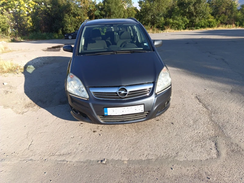 Opel Zafira B фабричен метан , снимка 1 - Автомобили и джипове - 47454891