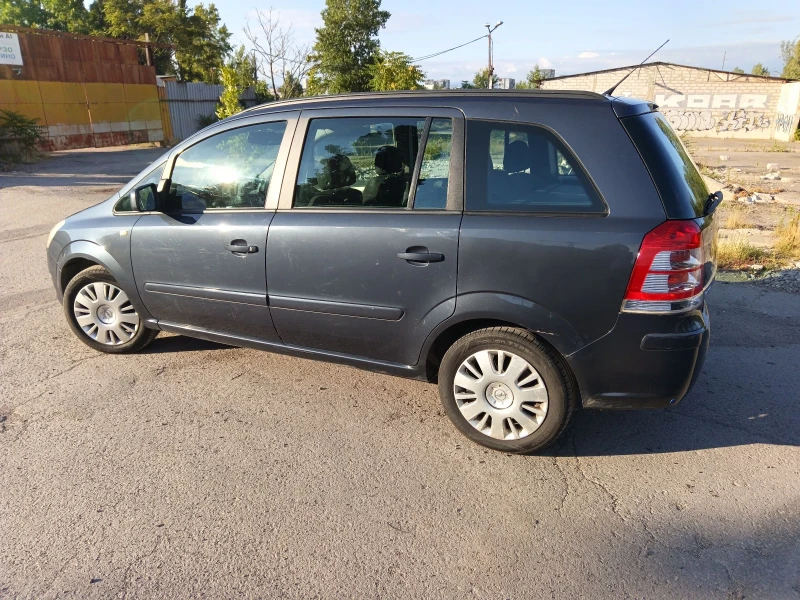 Opel Zafira B фабричен метан , снимка 4 - Автомобили и джипове - 47454891