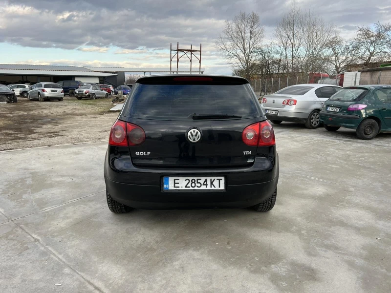 VW Golf 1.9 tdi, снимка 2 - Автомобили и джипове - 49515685