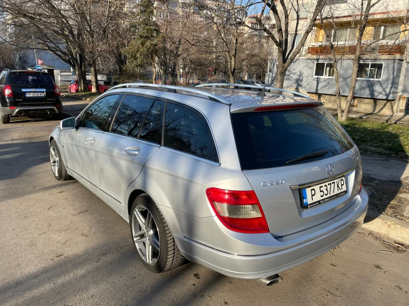 Mercedes-Benz C 220, снимка 3 - Автомобили и джипове - 48558261