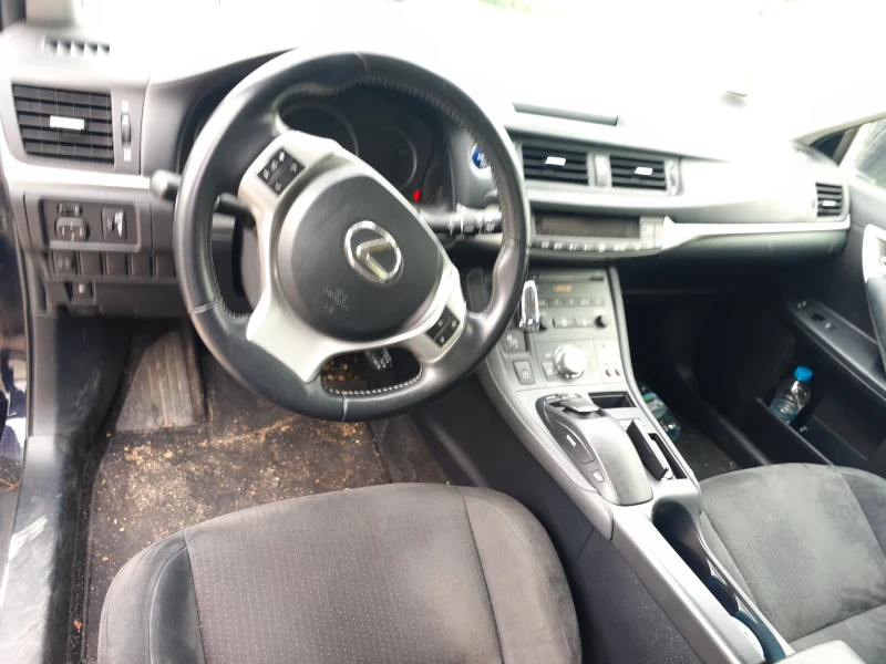 Lexus CT 200h, снимка 7 - Автомобили и джипове - 49798253