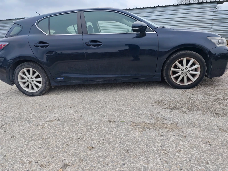 Lexus CT 200h, снимка 3 - Автомобили и джипове - 49798253