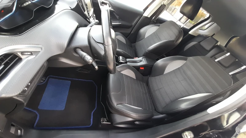 Peugeot 2008 1.6i - SWISS , снимка 10 - Автомобили и джипове - 50774395