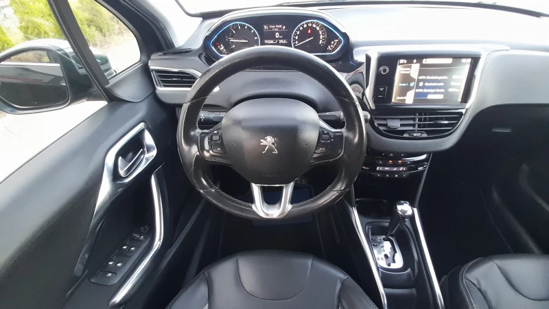 Peugeot 2008 1.6i - SWISS , снимка 14 - Автомобили и джипове - 50774395