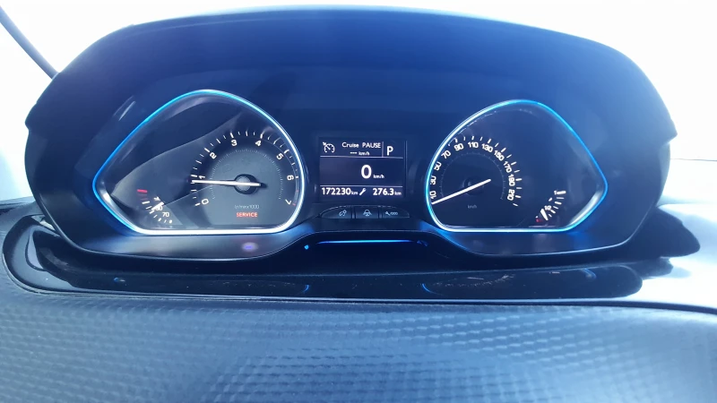Peugeot 2008 1.6i - SWISS , снимка 15 - Автомобили и джипове - 50774395