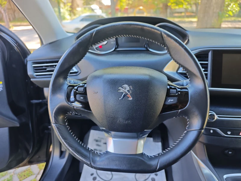 Peugeot 308 1.6 e-HDI 115k.c. Allure LED NAVI сервизна докумен, снимка 8 - Автомобили и джипове - 52672410