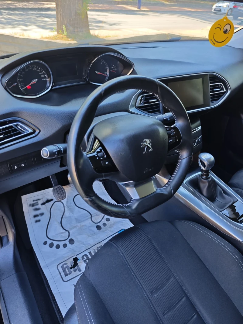 Peugeot 308 1.6 e-HDI 115k.c. Allure LED NAVI сервизна докумен, снимка 9 - Автомобили и джипове - 52672410