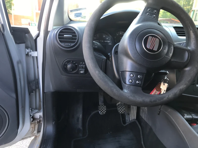 Seat Leon, снимка 6 - Автомобили и джипове - 52434742